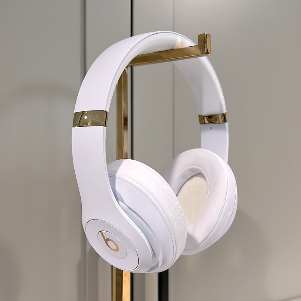 Beats Studio3 Wireless headphones